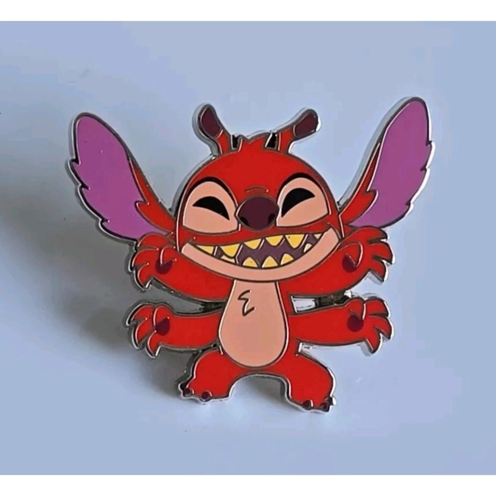 Disney Pin Leroy Red Cousin Lilo & Stitch Starter Set 2024 - Picture 1 of 2